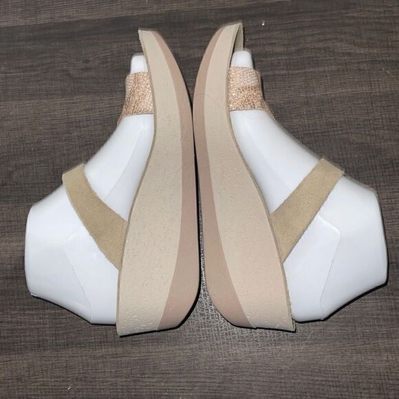 Fantasy Sandals Leather Buckle Slide Sandals, Size 38 - Picture 4 of 8